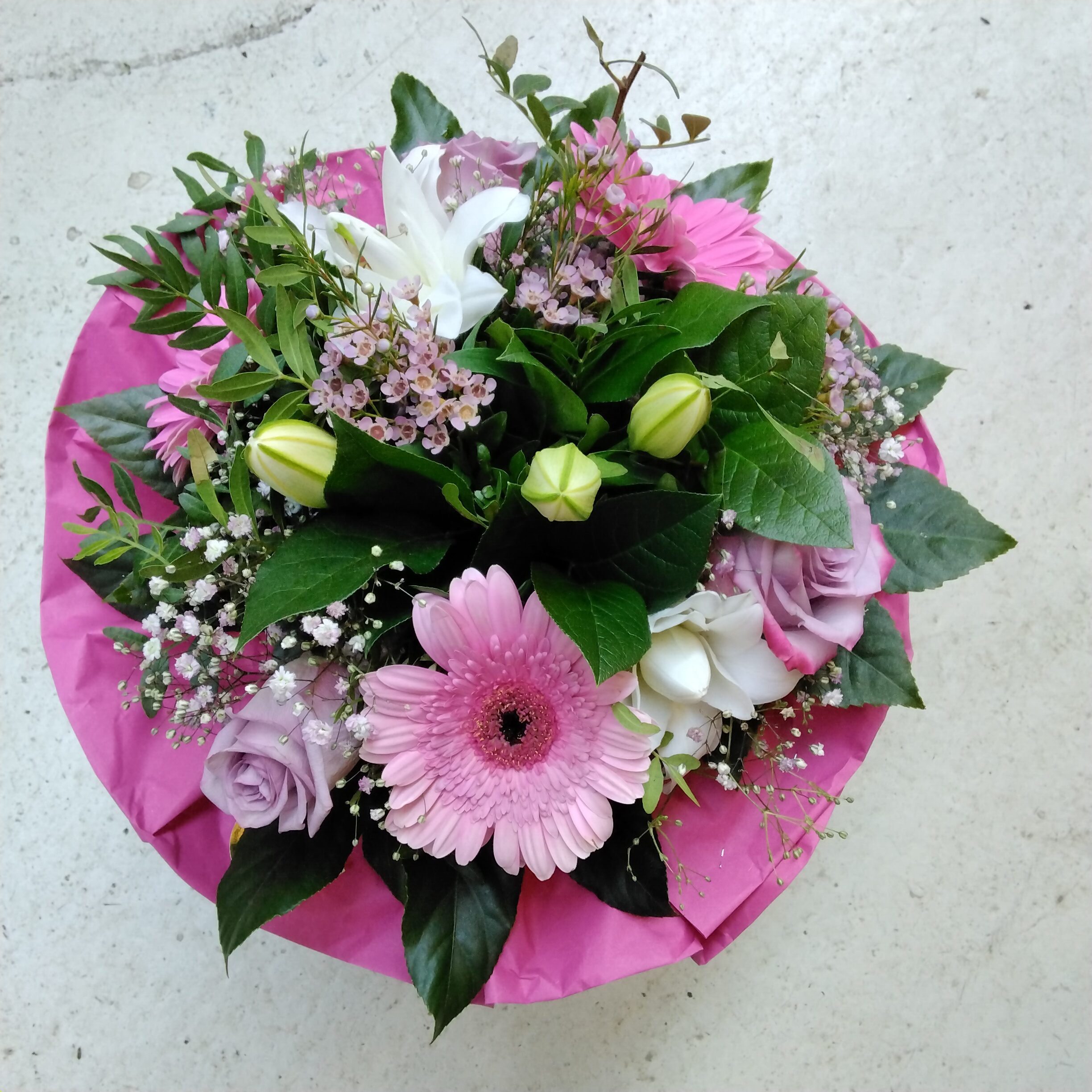 Blumenstrauß rund in pink