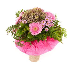 Blumenstrauß ( je nach Lagerung können Blumen und Farben variieren)
